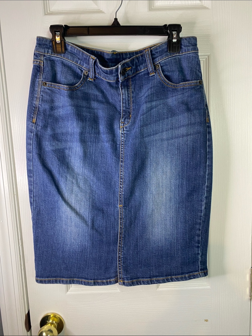 Banana Republic Blue Denim Pencil Skirt Size 29/8.